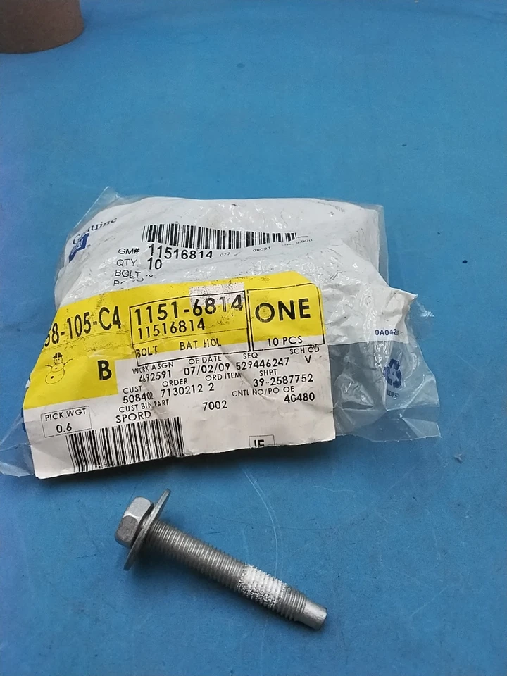 OEM NUEVO Soporte de sujeción de batería Abrazadera Perno Buick Chevrolet Pontiac 11516814 Foto 1 de 1