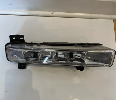 Luz de estacionamiento esquina derecha pasajero BMW 530 540I conducción antiniebla 63177349132 17 18 19 LED Foto 1 de 4