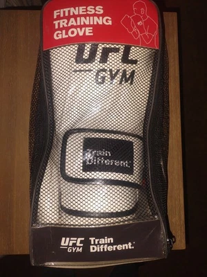 Nuevos guantes de entrenamiento físico UFC Gym Series 14 oz Ultimate Fighting Championship Foto 1 de 4