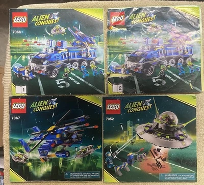 LEGO Alien Conquest 7066 7067 7052 7051 853301 Earth Defense HQ UFO Parts Lot - Image 1 of 4