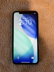 Apple iPhone 11 64GB Green Unlocked - Picture 1 of 8