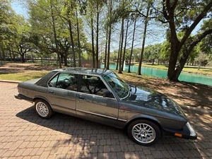 1985 BMW 5-Series E28 5spd California car well maintained !! - Picture 1 of 38