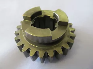 06-4639 NORTON COMMANDO MK2A MK3 LAYSHAFT 2ND GEAR - 23 TOOTH - UK MADE *** - Picture 1 of 2