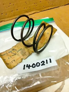 Mopar NOS Fluid Drive Seal Spring 50-54 Dodge, 50-53 DeSoto, Chrysler - Foto 1 di 2
