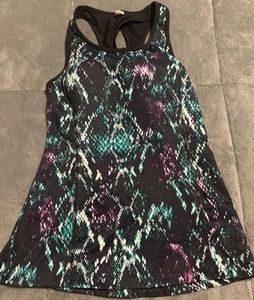 Damen XS FILA Tennis Top/lila/türkis - Träger und süß 😍 integrierter BH 🎖️ - Bild 1 von 10