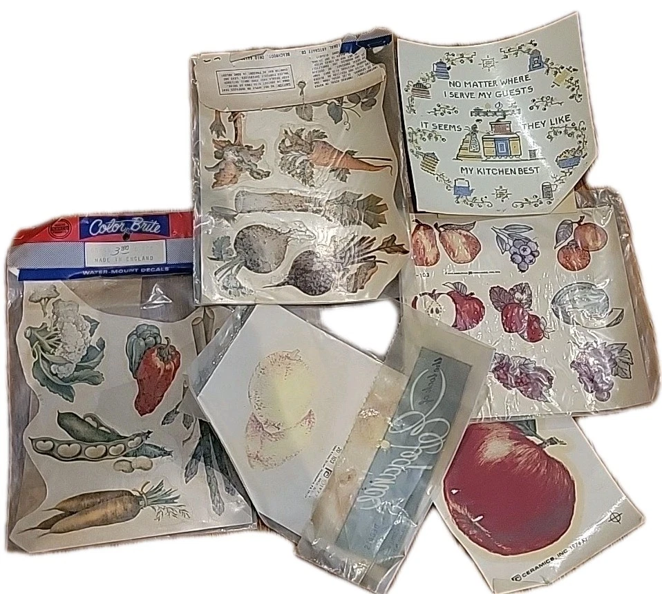 Pequeño Lote de Calcomanías de Cocina Frutas Vegetales Transferencia Años 70 Tamaños Surtidos  Foto 1 de 4