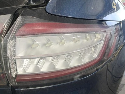 Luz trasera de pasajero montada en panel de cuarto deportivo para 15-18 EDGE 434872 Foto 1 de 4