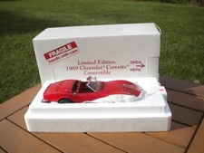 Danbury Mint 1:24 1969 Ltd Ed Chevrolet Corvette 427 Red Convertible with Box