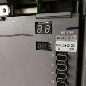 Unidad de accionamiento de husillo usada Okuma MIV22-3-V1 urgente/reparación probada envío rápido - Imagen 1 de 2