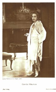 Gerda Maurus   *  Original Ross Postkarte Postcard * Nr. 1750 i