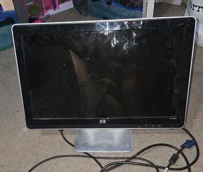 HP 20” Color LCD Monitor 2009m Integrated Speakers TESTED - Image 1 of 2