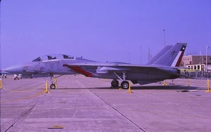 Original colour slide F-14A Tomcat AF-210 of VF-202 US Navy - Picture 1 of 1