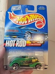 Hot Wheels 2000 HOT ROD MAGAZINE SERIES 1933 FORD ROADSTER GREEN - Picture 1 of 7