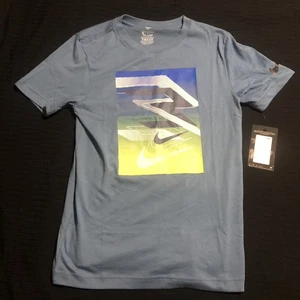 Nike Big Boy's Crew Neck T-Shirt, Size Medium (10-12 YRS), Short Sleeve, Graphic - Picture 1 of 5