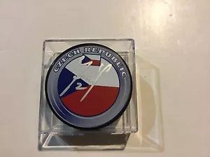 Disco de hockey autografiado por el equipo firmado por Marek Zidlicky de la República Checa - Imagen 1 de 1