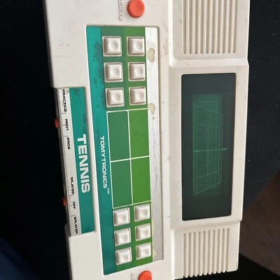 TOMYTRONICS VINTAGE 1970's ELECTRONIC HANDHELD TENNIS GAME SYSTEM - Image 1 of 4