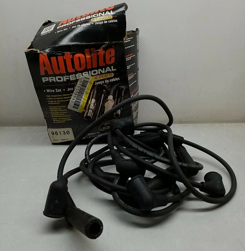 Juego de cables de bujías serie Autolite Professional 96130 7 mm negro 96130 Foto 1 de 3