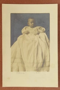 🎞️Antique USA photo 1916 Baby in bulky clothes - Picture 1 of 2