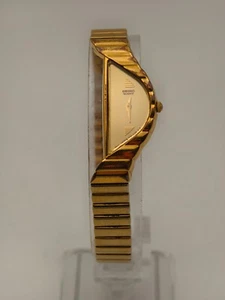 Rare Vintage Seiko Half Moon 1F20-5D59 Ladies Gold Tone Quartz Watch Works Great - Picture 1 of 9