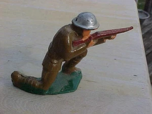 Vintage Manoil Barclay Lead Soldier Knelling With Rifle - Picture 1 of 1