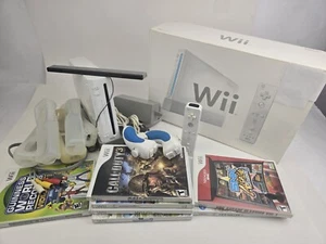 Nintendo Wii with Original Box And Original Box - FULLY TESTED & WORKING - Picture 1 of 11
