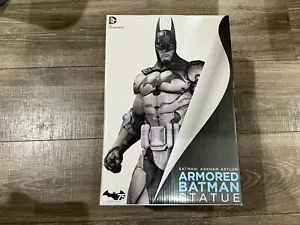 DC Arkham Asylum Armored Batman Limited Color Statue NEW SEALED - Picture 1 of 15