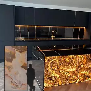 pannello rivoluzionario di Rivestimento interno-esterno in VERA PIETRA RETROILLU - Foto 1 di 16