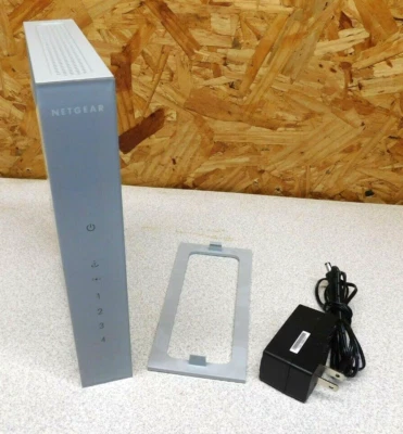 Netgear RangeMax WNR834B v2 270Mbps 4-Port 10/100 Wireless N Wireless-N Repeater - Image 1 of 3