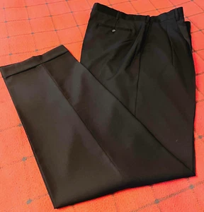 R & Y Men's Expandable Waist Size 39/40x36L Dress Pants Pleated Front 100% Wool - Picture 1 of 6