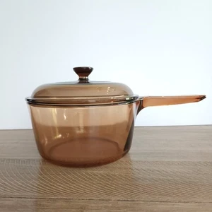 Pentola vintage Corning Ware Visions 1,5 L ambra con coperchio - Foto 1 di 7