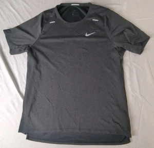 Nike Dri-FIT Miler Running T-Shirt Black Reflective Lightweight Men’s Size M - Picture 1 of 5