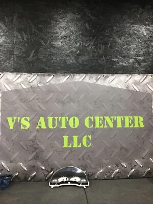 Velocímetro Cluster EE. UU. compatible con Saturn VUE 2005 Foto 1 de 4