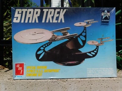 AMT/ERTL  6005 STAR TREK SPECIAL EDITION 3 PIECE USS ENTERPRISE CHROME MODEL KIT - Image 1 of 4