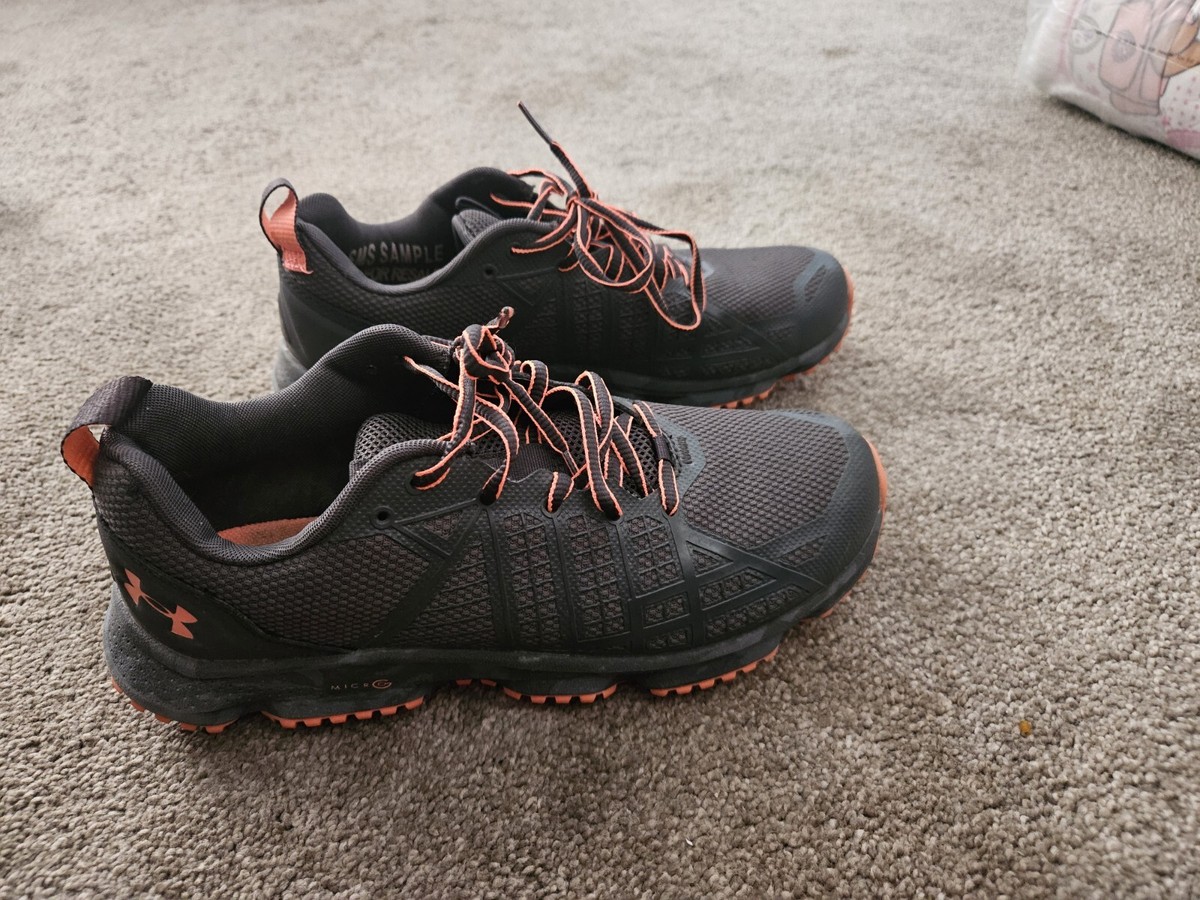 UA MICRO G 285 STEALER Under armour Micro G Sneakers for Men for