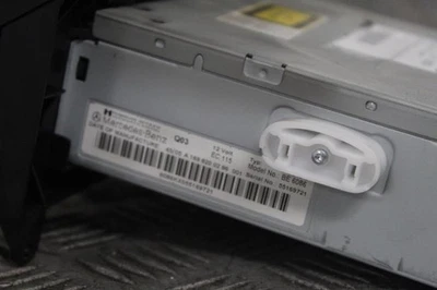 Autoradio d'origine MERCEDES CLASSE B 245 PHASE 1 a1698200286 - Photo 1/4