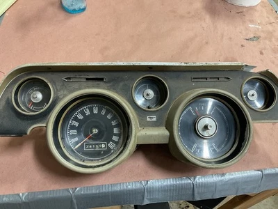 Ford Mustang 1968 cuadro de instrumentos Foto 1 de 4