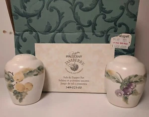 Pfaltzgraff Jamberry Salt & Pepper Shaker Original Box FEB2020 - Picture 1 of 11