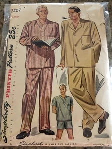 🌹1947 SIMPLICITY #2207 - MEN'S WWII ERA (3 STYLE) PAJAMAS PATTERN CH42"-44" FF - Picture 1 of 2