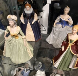 Franklin Mint LIMITED EDITION Fine Porcelain QUEENS Set o 4 Figurines. - Picture 1 of 9