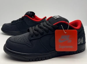 Supreme x Nike SB Dunk Low "94 Black" (HQ8487-001) Men's Size 10.5 **IN STOCK** - Foto 1 di 13