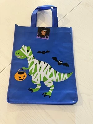 NUEVO CON ETIQUETAS Bolsa de golosinas de Halloween Dinosaurio Azul Plástico Vinilo 11.5" x 15" x 4" Hombro St Foto 1 de 4