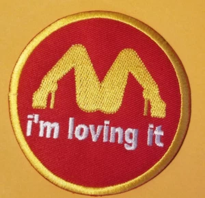 Parche bordado Golden Arches I'm Loving it aprox 3" humor adulto hierro/coser - Imagen 1 de 2