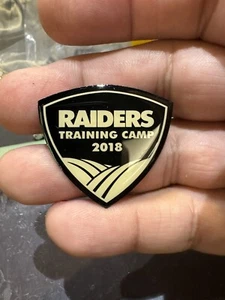 Las Vegas Raiders 2018 TRAINING CAMP Pin LICENSED NFL - Picture 1 of 5