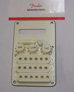 Fender Strat Accessory Kit - Parchment  099-1395-000 - Picture 1 of 1