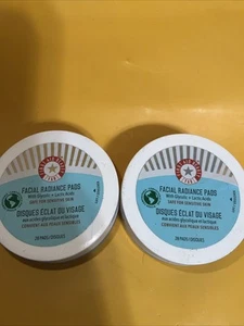 2x First Aid Beauty Facial Radiance Pads With Glycolic + Lactic Acids 28 Pads! - Picture 1 of 3