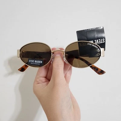 Gafas de sol Steve Madden ovaladas marco dorado lentes marrones brazos tortuga retro chic Foto 1 de 4