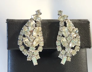 Vintage Hollywood Glam 1950s High End Rhinestone Clip Earrings JULIANA WEISS? - Picture 1 of 4
