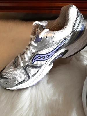 Tenis para correr Saucony Grid Storm 2 para mujer talla 9,5 gris/púrpura/blanco Foto 1 de 4