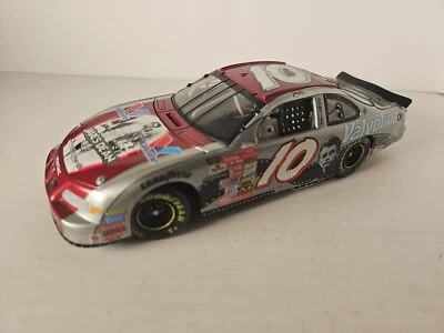 NASCAR Action MacTools Джонни Бенсон No10 Valvoline/James Dean 2001 Grand Prix - Изображение 1 из 4