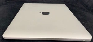 MacBookAir 2019 - Afbeelding 1 van 9